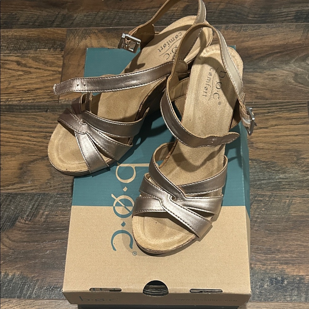 B.O.C comfort Women's rose gold Sandals